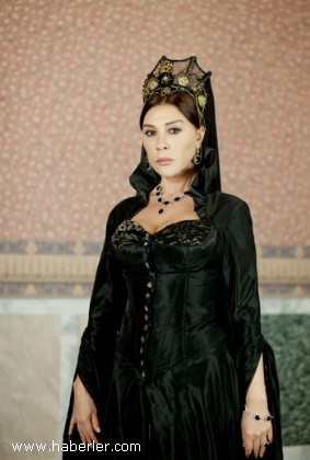 muhtesem-yuzyil-da-dekolte-krizi_43450_b - Suleyman Manificul Muhtesem yuzyil-sub domnia iubirii