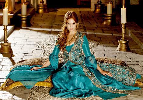 1315465657_37_MUHTESEM-YUZYIL-hurrem-meryem-uzerli-4