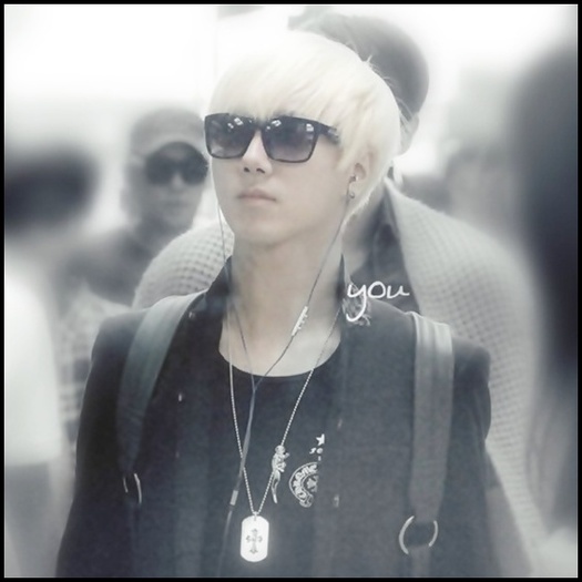  - k -x- Kim Jong Woon - Yesung - k