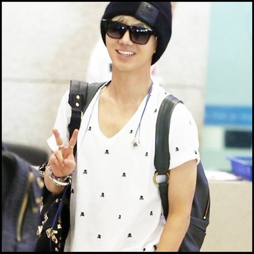  - k -x- Kim Jong Woon - Yesung - k
