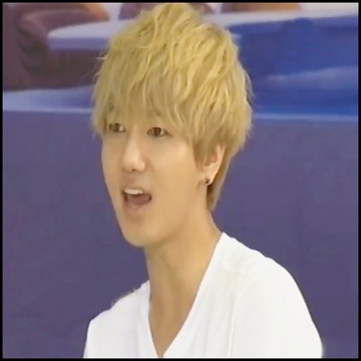  - k -x- Kim Jong Woon - Yesung - k