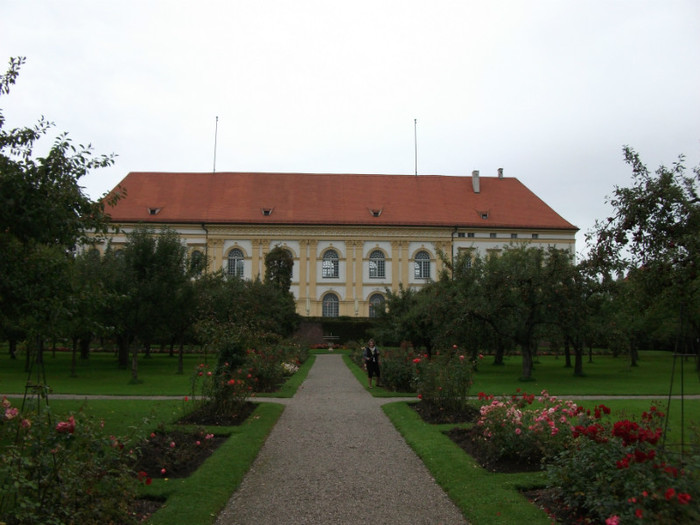 Picture 493 - Parcul cu flori al Castelului Dachau