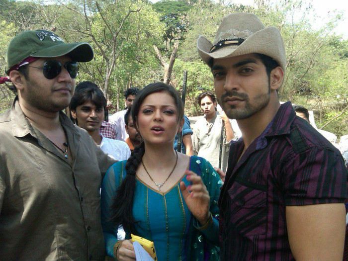 407084_328610663825698_5274091_n - xxMaan si Geetxx