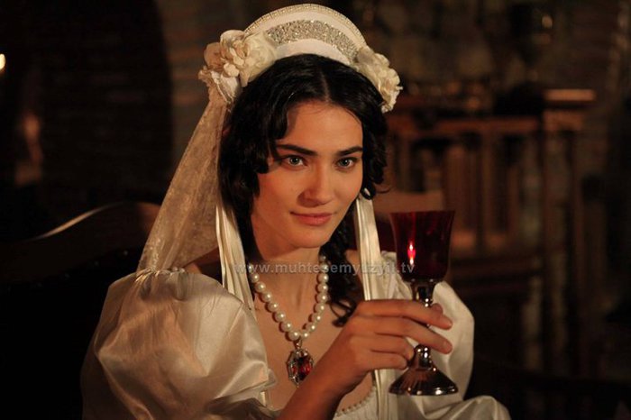 167712_161210087264847_552984_n