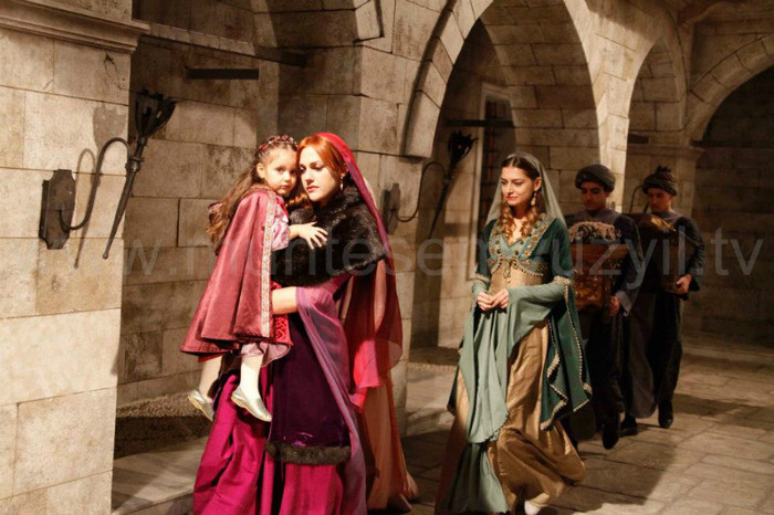 399528_293146580737863_887642343_n