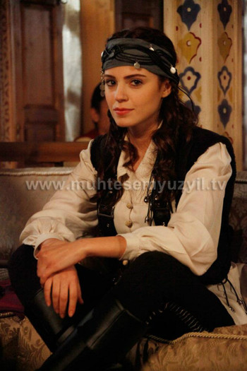 418940_308042532581601_1003811129_n