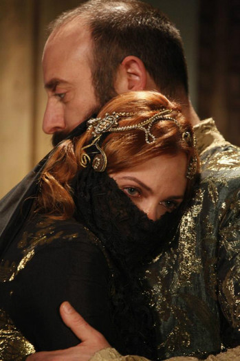 430759_327629920622862_521317633_n