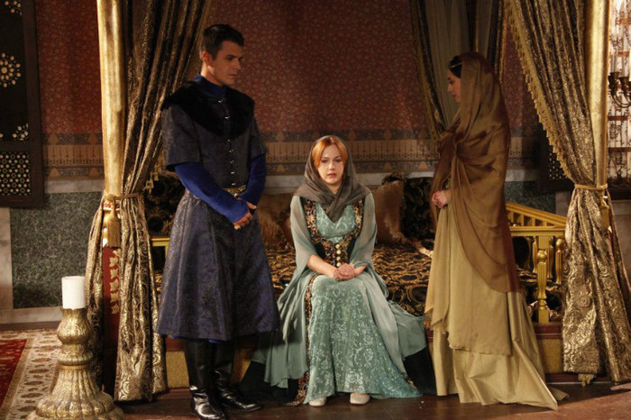 529265_350496801669507_167708241_n