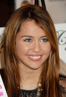 normal_39 - Book Signing at Barnes and Nobles at The Grove in Los Angeles 2009