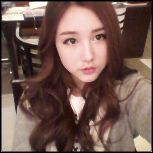 ~> [coboara]..Hey...[se pune pe canapea] - Xx Episodul-45 xX