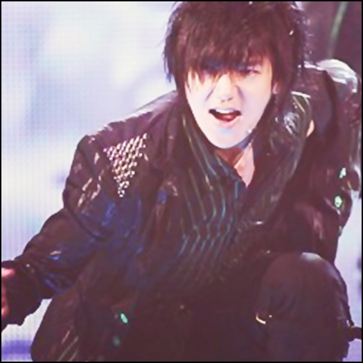  - k -x- Kim Jong Woon - Yesung - k