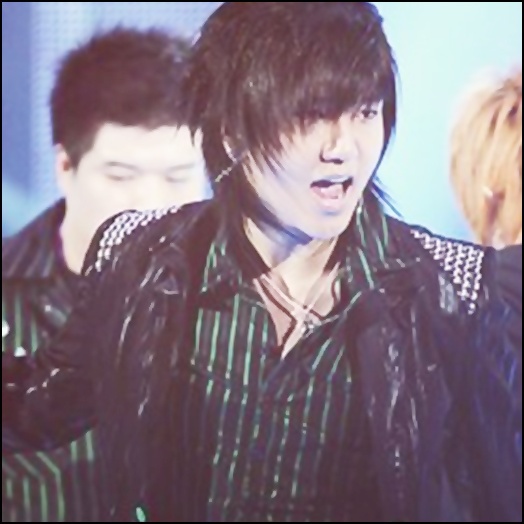  - k -x- Kim Jong Woon - Yesung - k