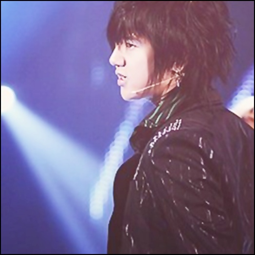  - k -x- Kim Jong Woon - Yesung - k