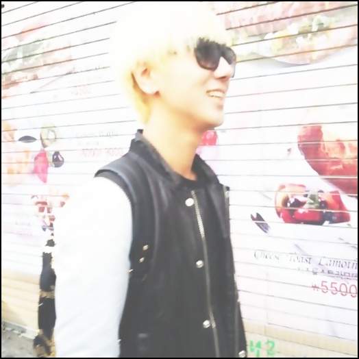  - k -x- Kim Jong Woon - Yesung - k