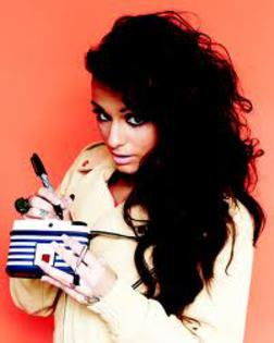 Vezi.. nu e nimic :)) . doar putin praf :-??