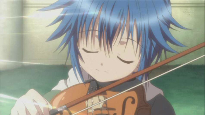 ikuto mic 10 - Ikuto Plays At Violin