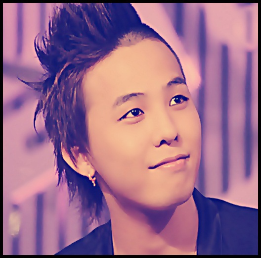 •. gandeste-te de exemplu la o pers foarte indragita de tine :P