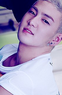 [aparu` in fata lui Jolie]:Vreau,sangele tau.