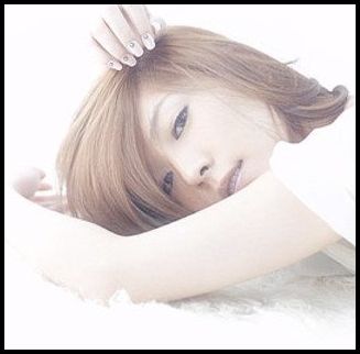 Da :)) [se intinde pe canapea] Ah...cred ca tu o sa stai pe fotoliu :))