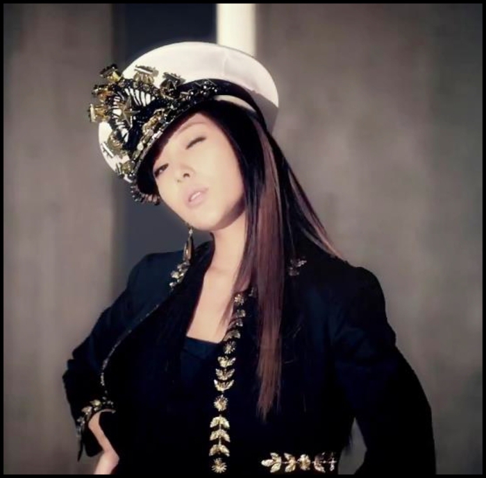 O sa scapi tu intr`o buna zi :)) ;)