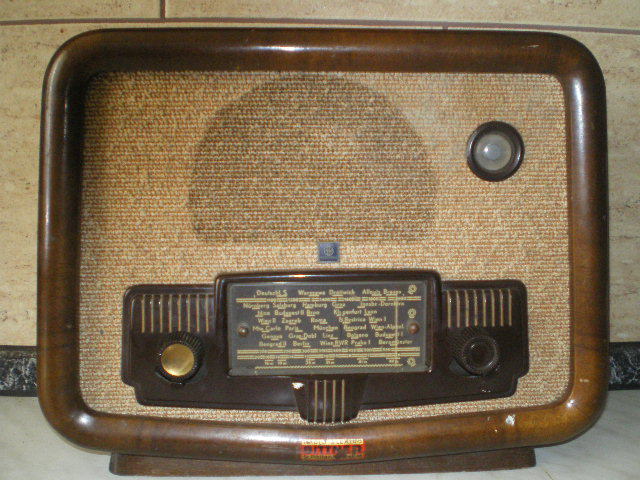Hornyphon diplomat - Radiouri vechi si lampi de colectie