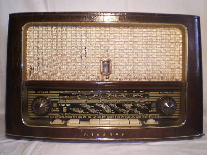 Minerva Concorde UKW - Radiouri vechi si lampi de colectie