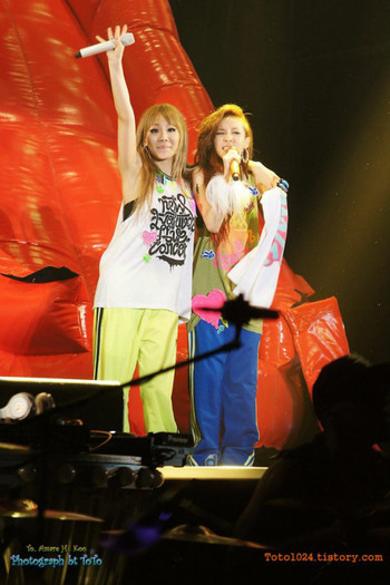 CL & Dara - x CL and Dara x