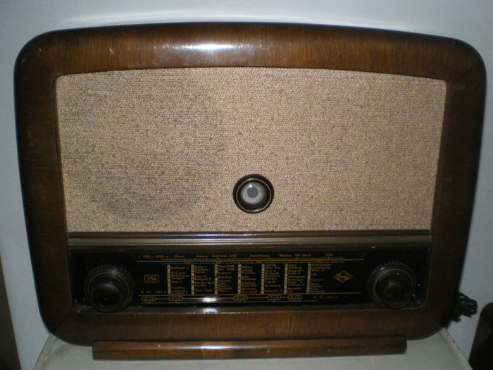 Eumig 354 - Radiouri vechi si lampi de colectie