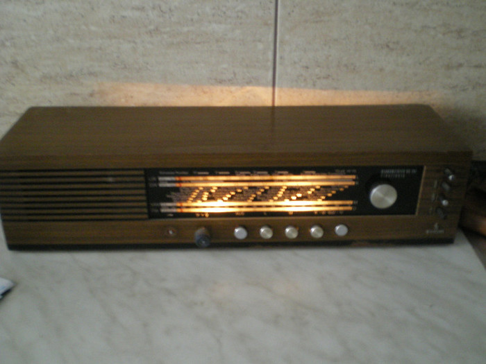 Siemens RG291 (tranzistori) - Radiouri vechi si lampi de colectie
