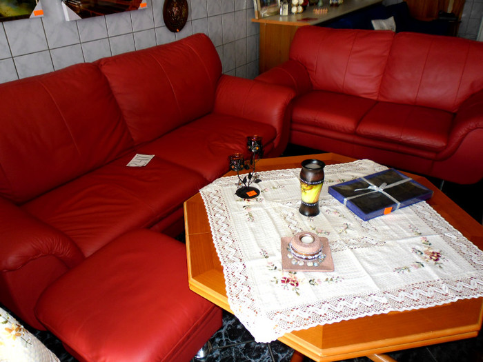 desktop 046 - canapele de piele