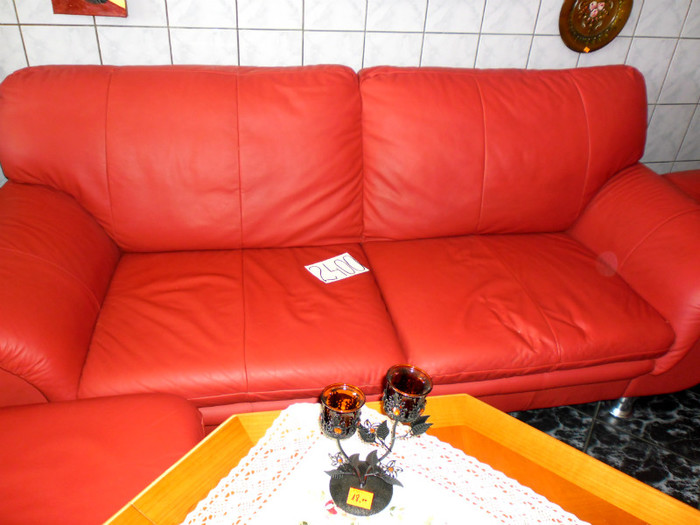 desktop 048 - canapele de piele