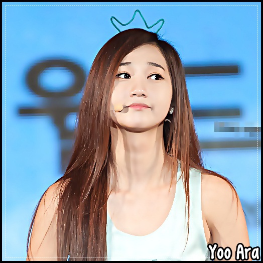 o.o ..Si uita ca tot am cazut :-L|il prinde de bluza|