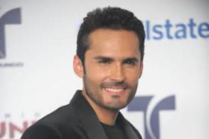 imagesCAVZFDTL - Fabian Rios