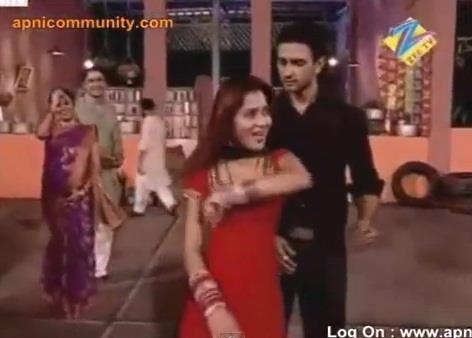  - sara khan20