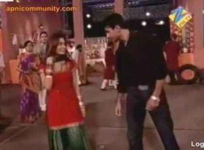  - sara khan20