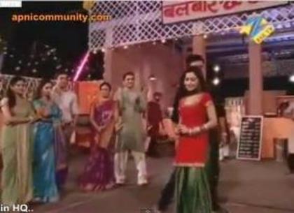  - sara khan20