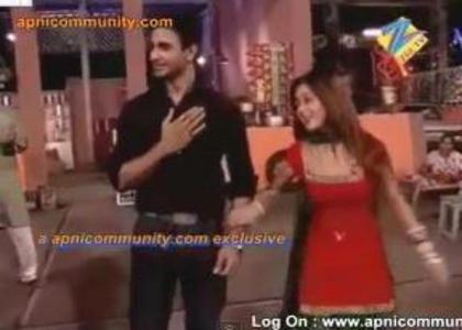  - sara khan20