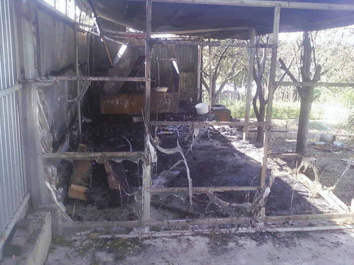 Fotografii-0187 - august 2012 vacanta cu garajul ars