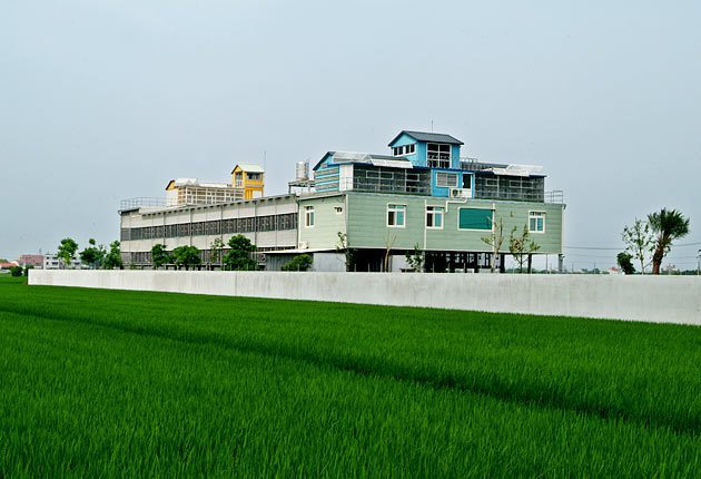 302040_108424785934651_488359474_n