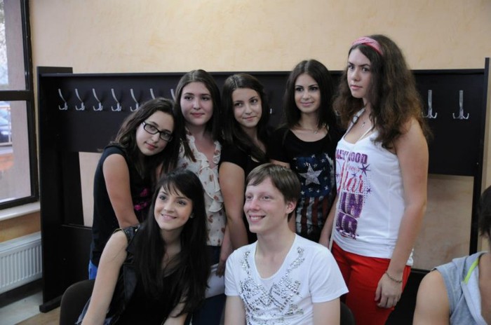 385091_447205578656124_2028473211_n