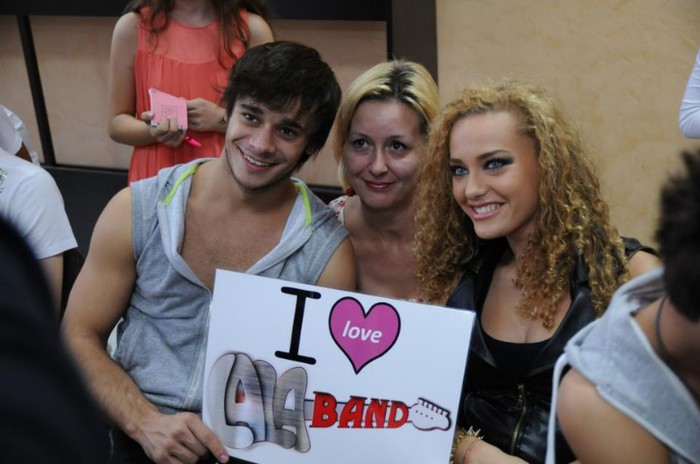 564082_447205611989454_520508457_n