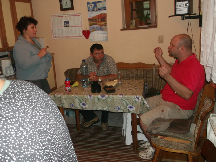 uita asa un cap avea....