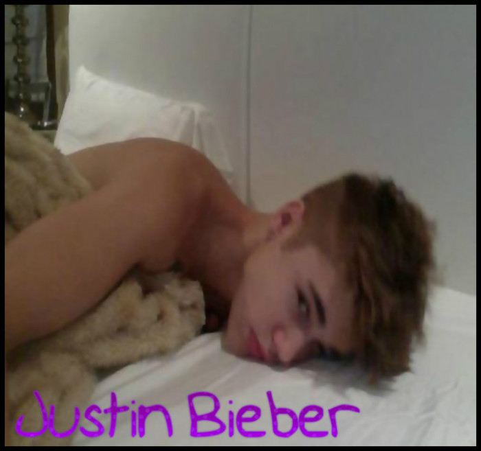 [i.p] - Ahaa`! Stiam eo ca vrei sa dormi cu mine!