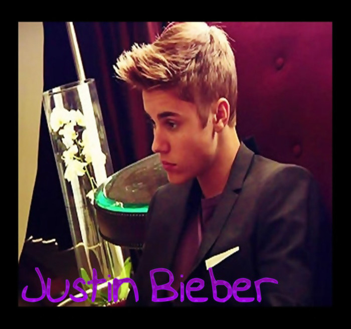 - Nu. I-am zis ca poate sa doarma mai mult. Acum ca e sotia mea si nu asistenta! - x12_Casatorie cu Contract