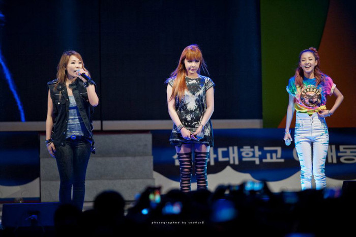 2ne1