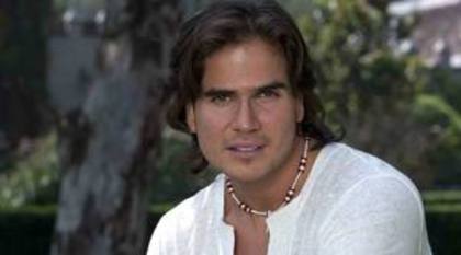 imagesCA8R0RJ7 - Daniel Arenas