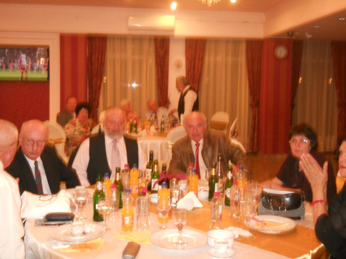 Intilnirea de 40 de ani 12 oct 2012 Viky 018