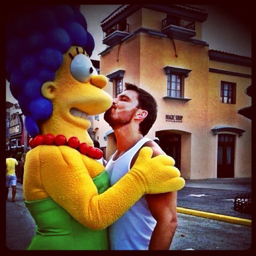  - Julian Gil