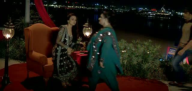 Preity in MAMK (124)