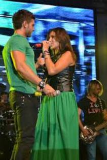 images (24) - Lala Band